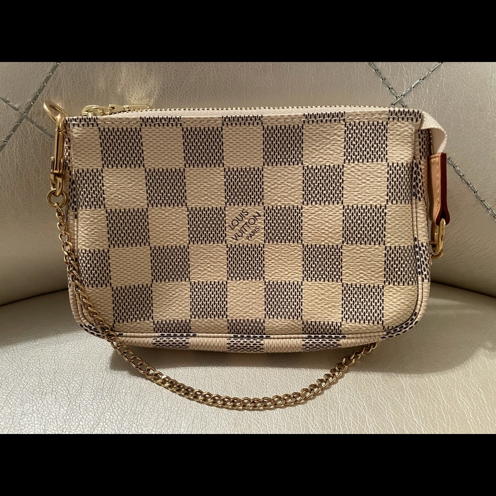 Louis Vuitton mini pochette- Damier Azur